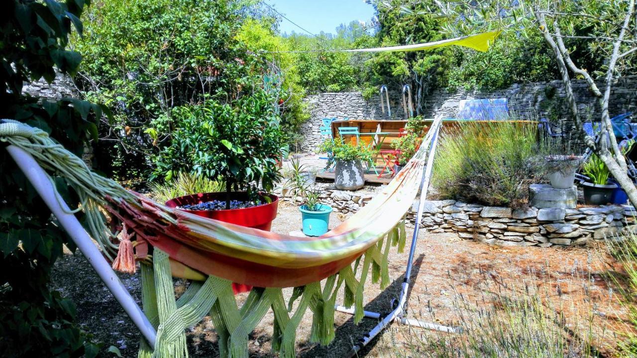 Bed and Breakfast Nimes En Garrigues Exterior foto