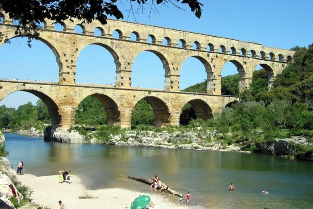 Bed and Breakfast Nimes En Garrigues Exterior foto