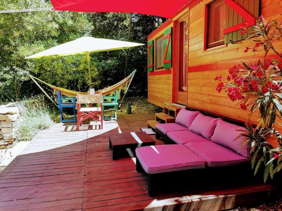 Bed and Breakfast Nimes En Garrigues Exterior foto