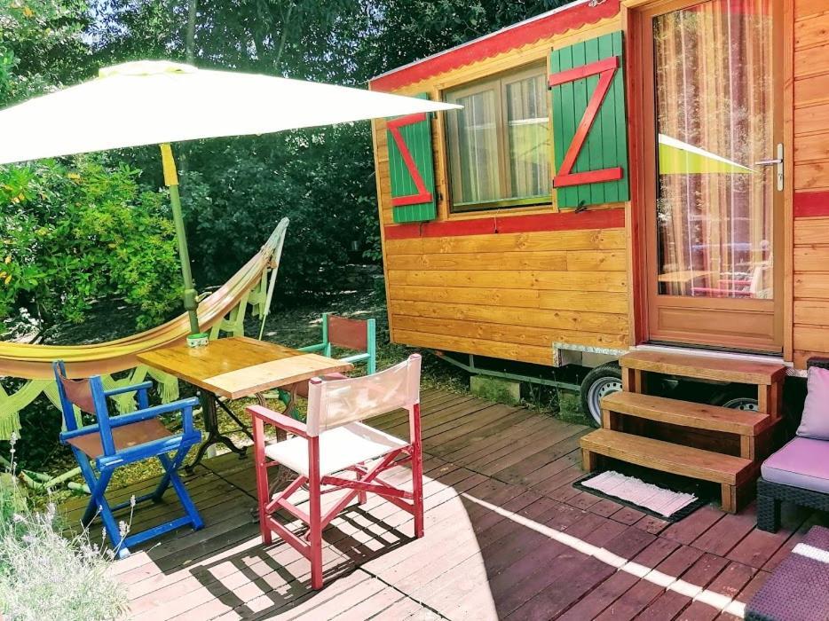 Bed and Breakfast Nimes En Garrigues Exterior foto